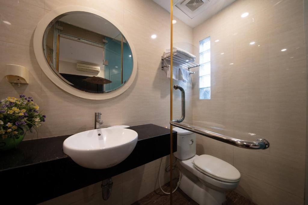 Omina Hotel & Travel - 5