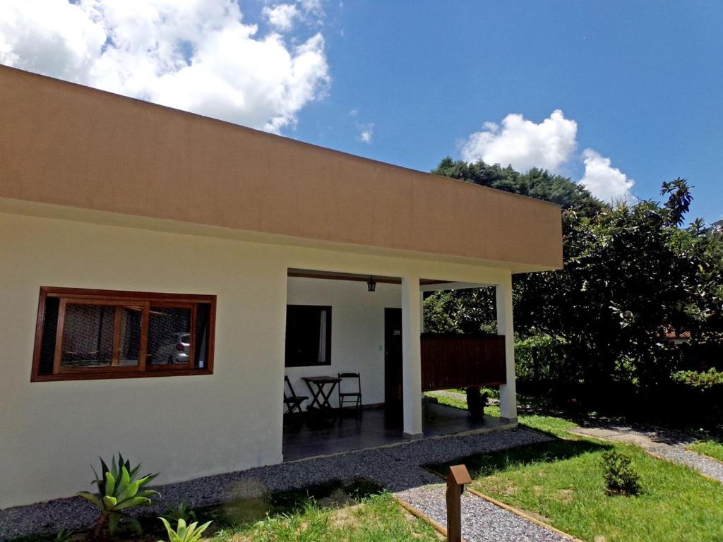 Billede fra billedgalleriet på Condomínio Ypê Casas Maringá MG i Visconde De Maua