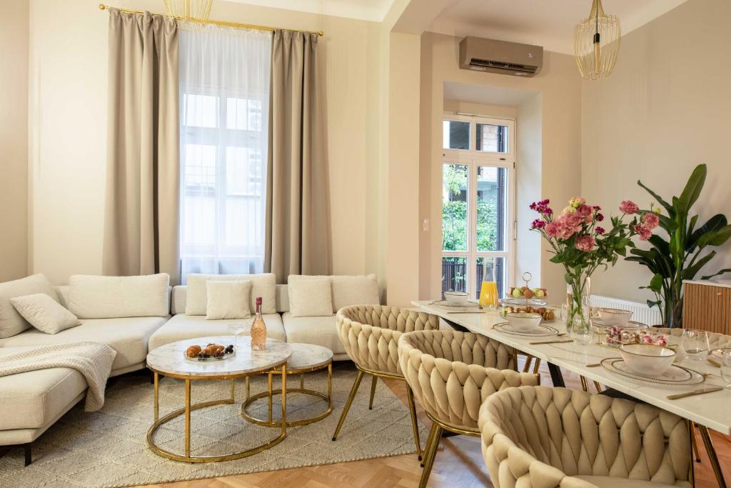 Luxury Leo Apartment Garden & Spa, Kraków (updated prices 2024)