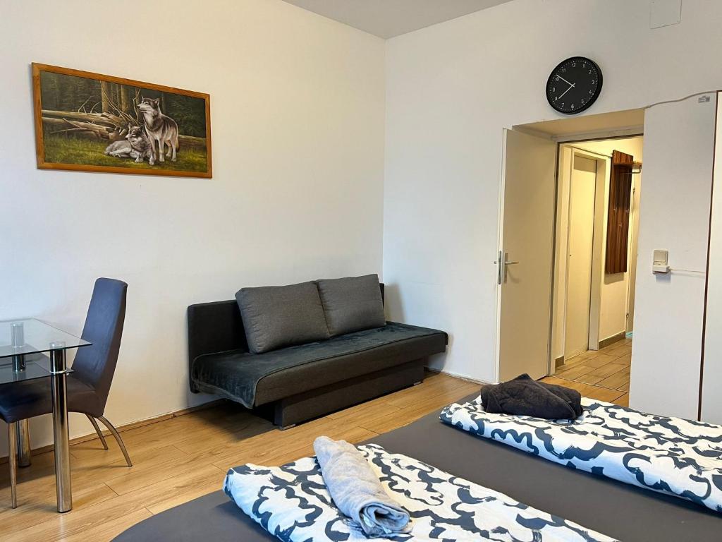 Ein Sitzbereich in der Unterkunft Neat 1BR Apt. Simmering - Ideal for Longstays