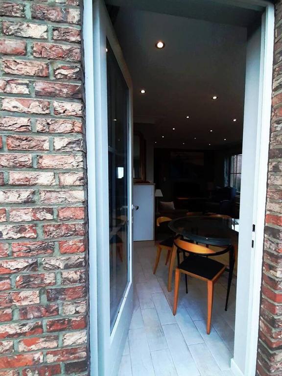 Fotografie z fotogalerie ubytování Cosy studio close to Brussels South Charleroi Airport v destinaci Courcelles