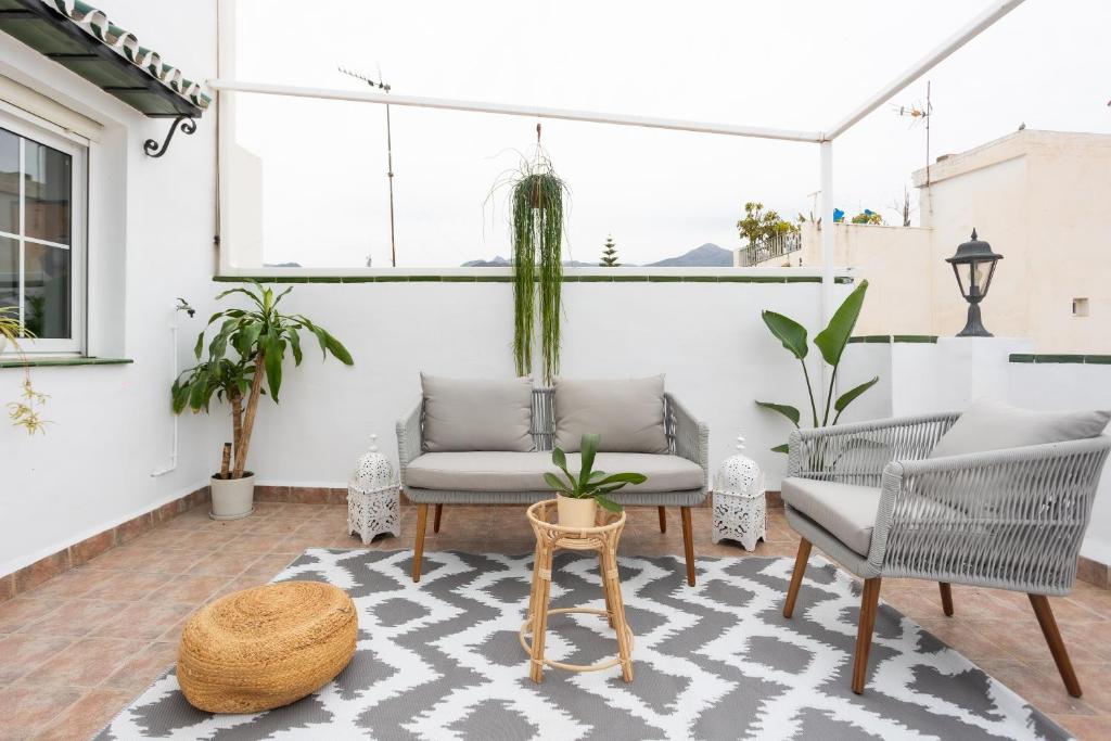 Posezení v ubytování Naim Guest House Nerja
