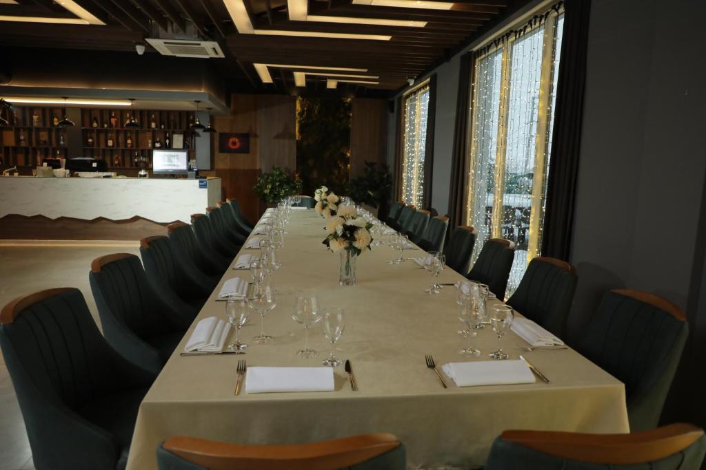 Restaurace v ubytování Andoena Resort