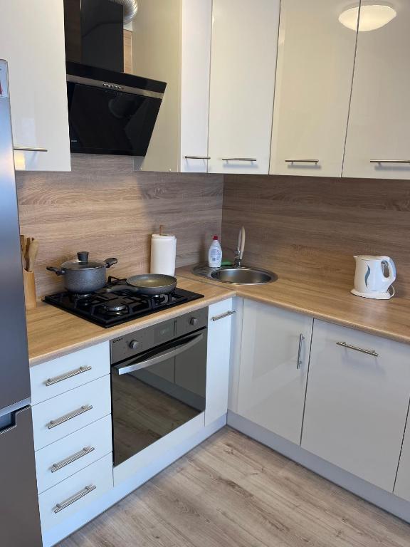 Mieszkanie w centrum z oddzielną sypialnią - 12