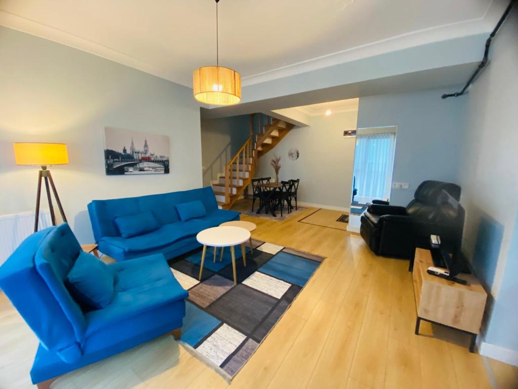 Modern , Spacious, Duplex Apartment