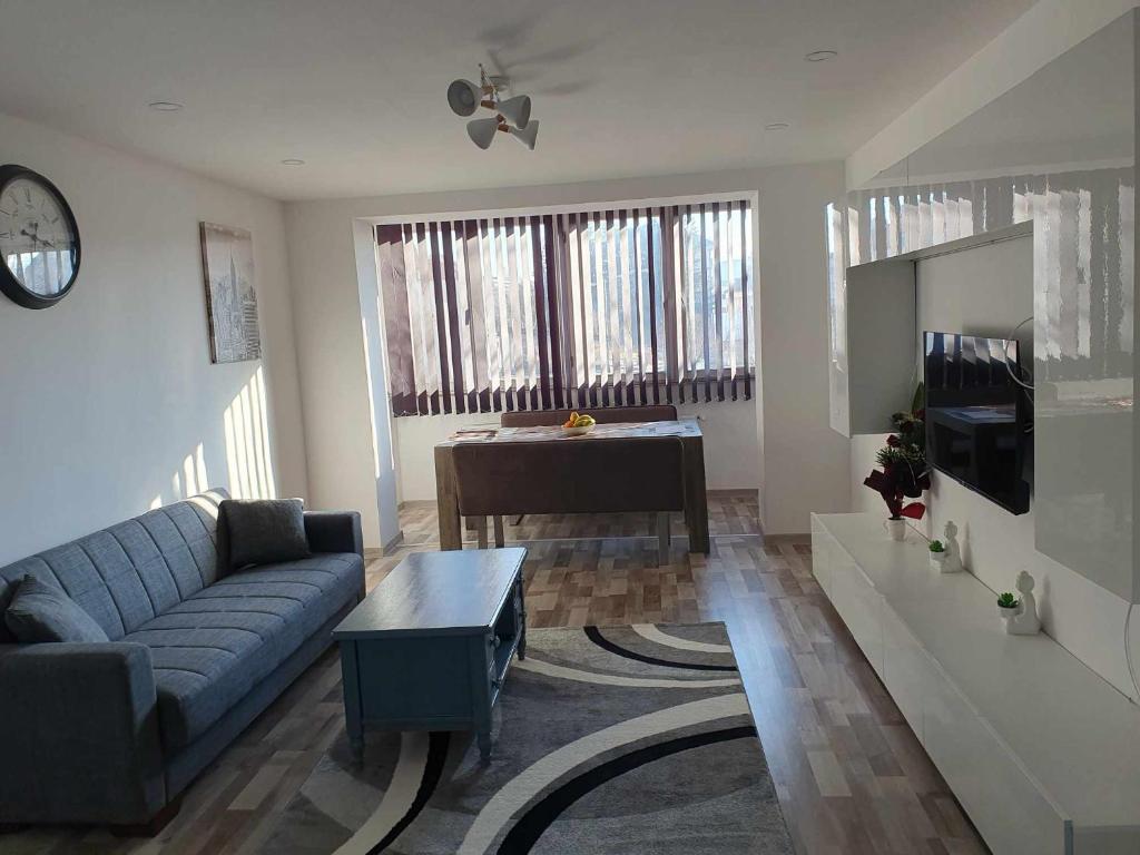 Nikolett Apartman - Housity