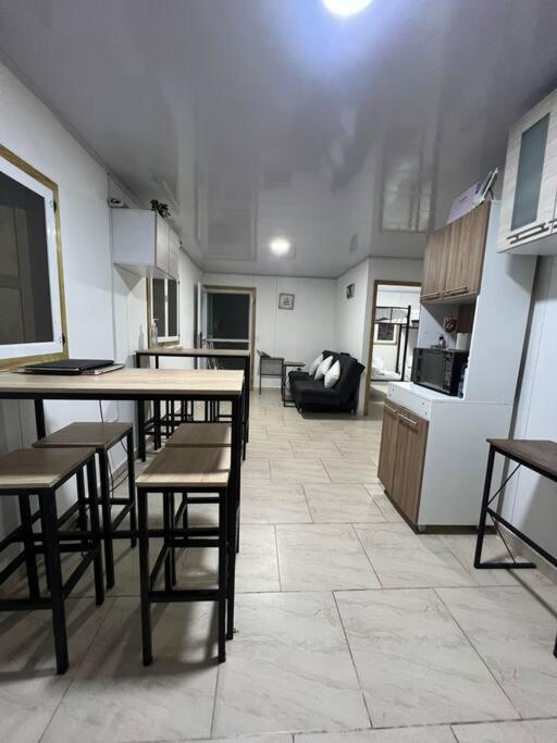 Kuchyň nebo kuchyňský kout v ubytování JAZMIN HOUSEs JR