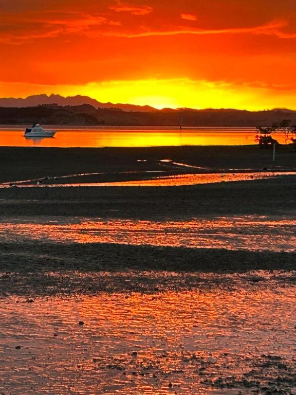 Tamaterau Seaview House in Whangarei - Resim 24