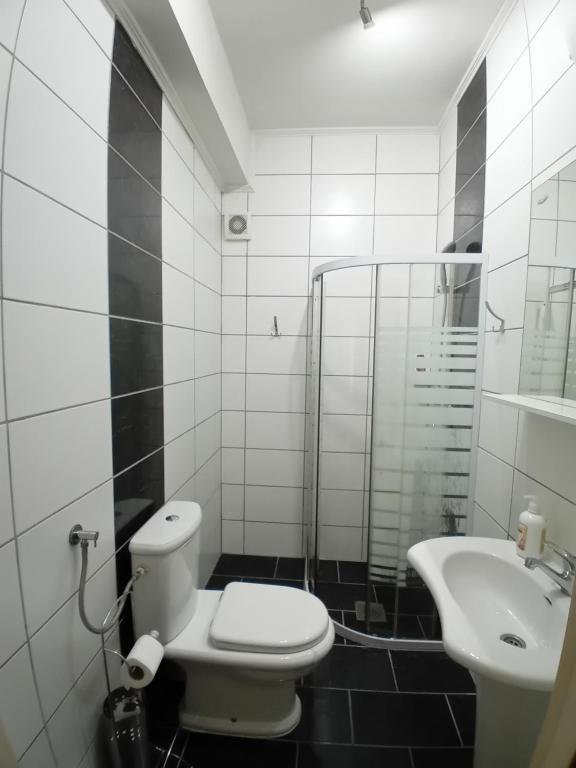 Pansion San - Triple Room With Private Bathroom