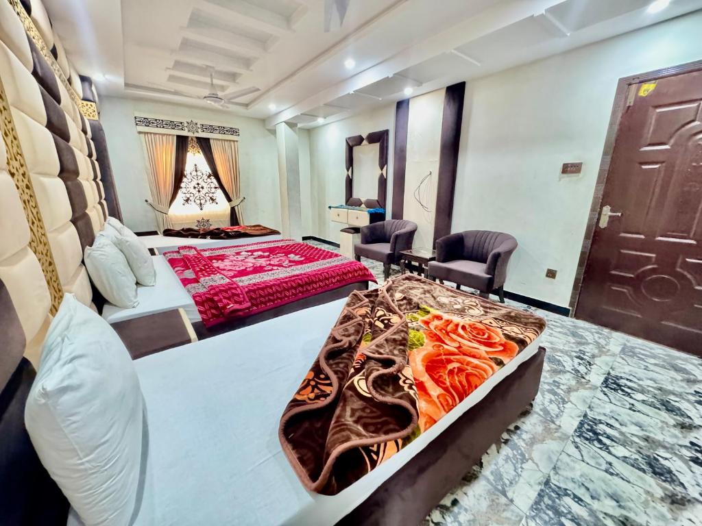 Royal Blue inn Hotel - Double Or Twin Room