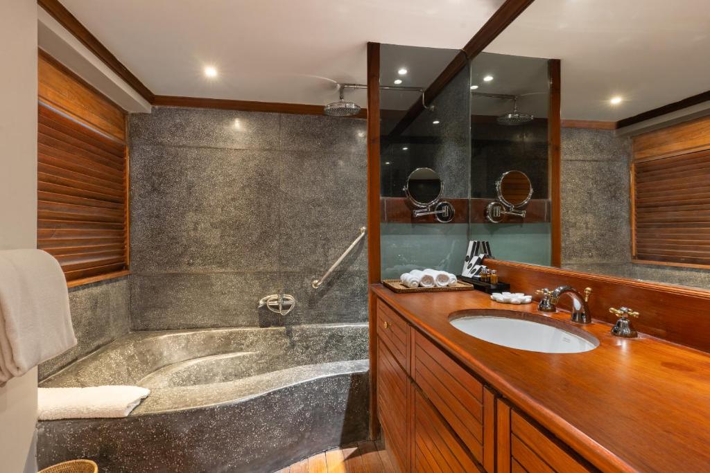 Governor's Residence - Junior Suite