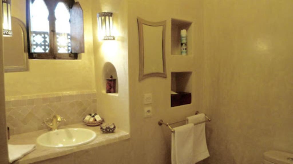 Maison D'hôte Amridil - Triple Room With Private Bathroom