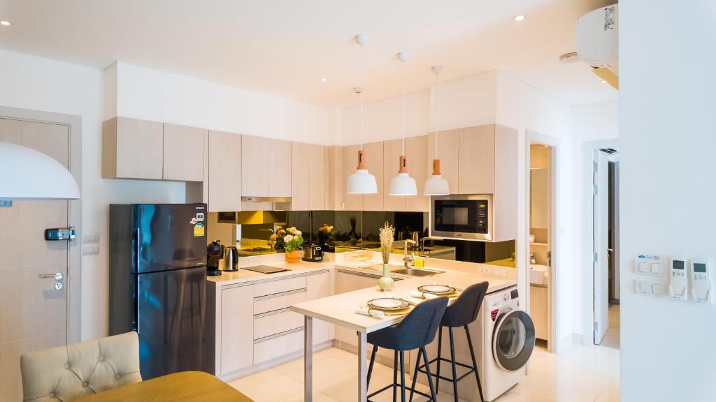 Dapur atau dapur kecil di Cassia Residences