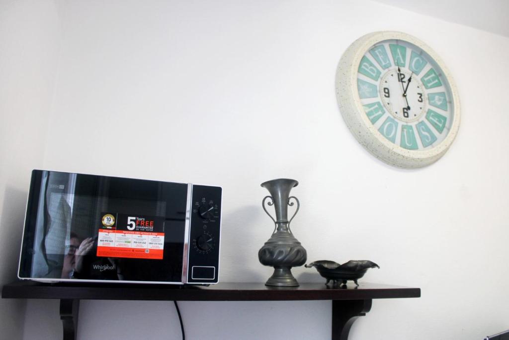 A television and/or entertainment centre at Primario