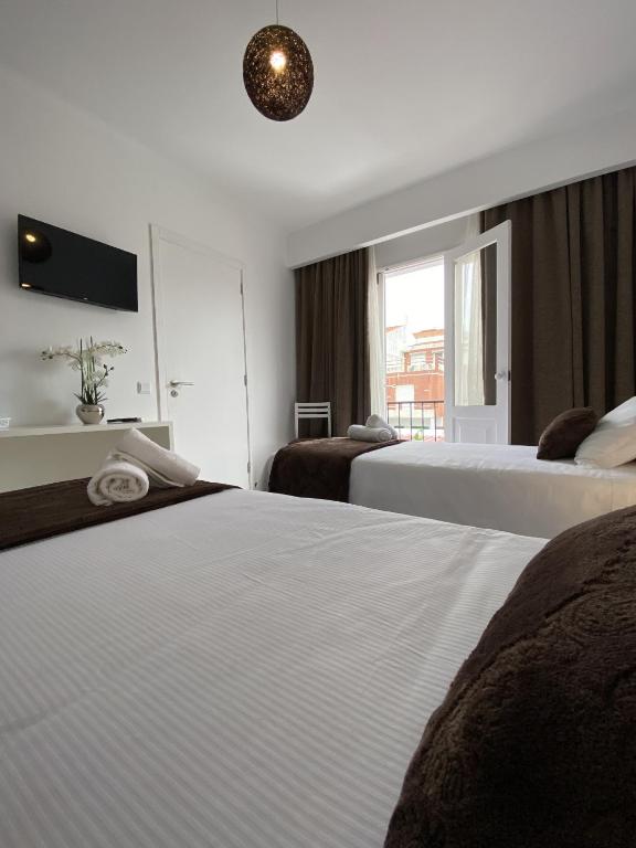 The Rock Guest House - 9