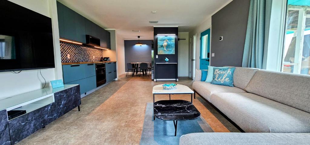 Χώρος καθιστικού στο Luxury beach villa in paradise.