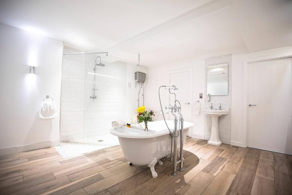 Koupelna v ubytování City SuperHost: Luxury Deansgate Townhouse