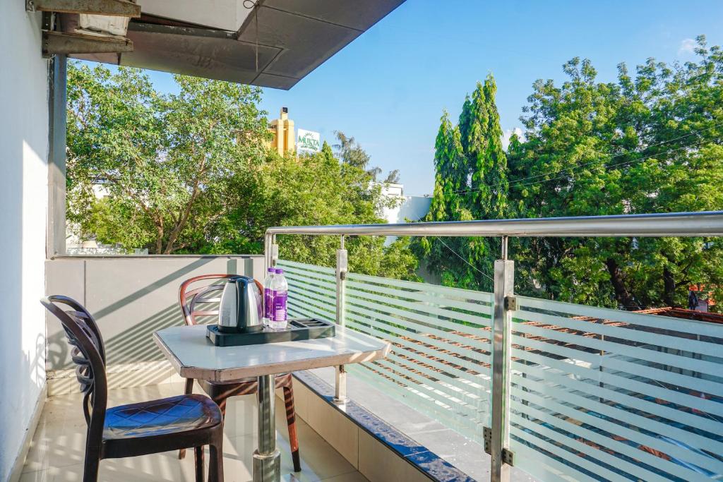 Balkón nebo terasa v ubytování FabHotel Tulsi Park - Nr Sai Baba Temple
