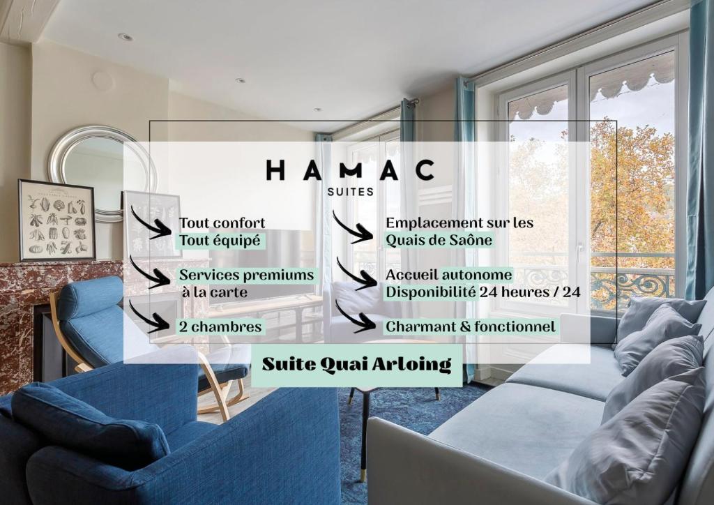 - un salon avec des chaises bleues et un panneau indiquant un hammam dans l'établissement Hamac Suites - Suite Arloing - 6 people, à Lyon