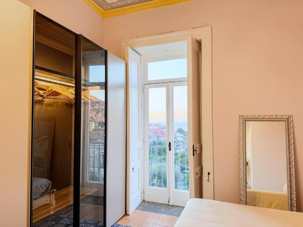 Postel nebo postele na pokoji v ubytování Vanvitelli Palace B&b