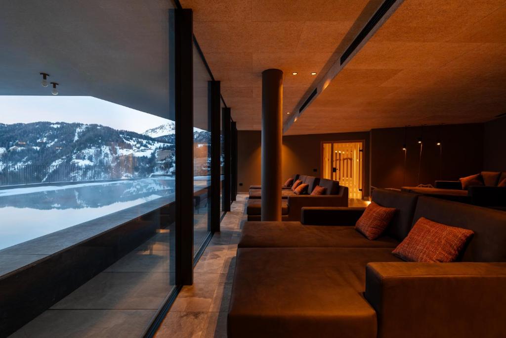 Posezení v ubytování Hotel Alpenrose Dolomites