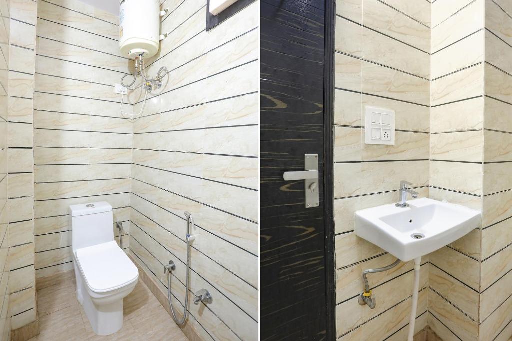 Koupelna v ubytování FabExpress ASP Royal Residency Inn- Janakpuri