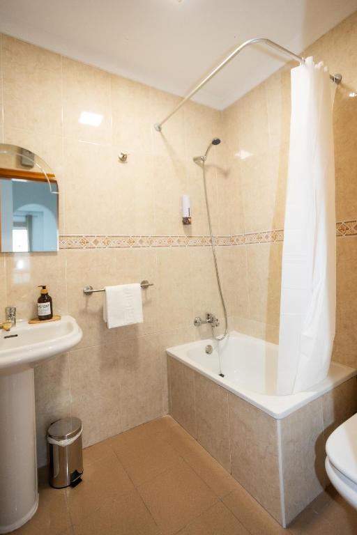 Naim Guest House Nerja - Studio With Balcony