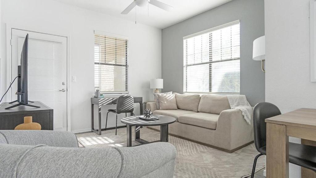 Landing Modern Apartment with Amazing Amenities (ID1265X489), Tucson
