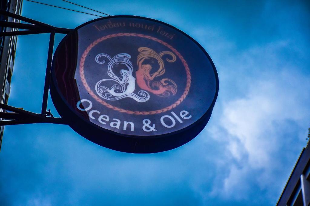Certifikát, hodnocení, plakát nebo jiný dokument vystavený v ubytování Ocean and Ole Patong Hotel