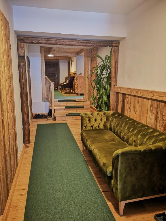 Istumisnurk majutusasutuses Gasthaus Auwirt