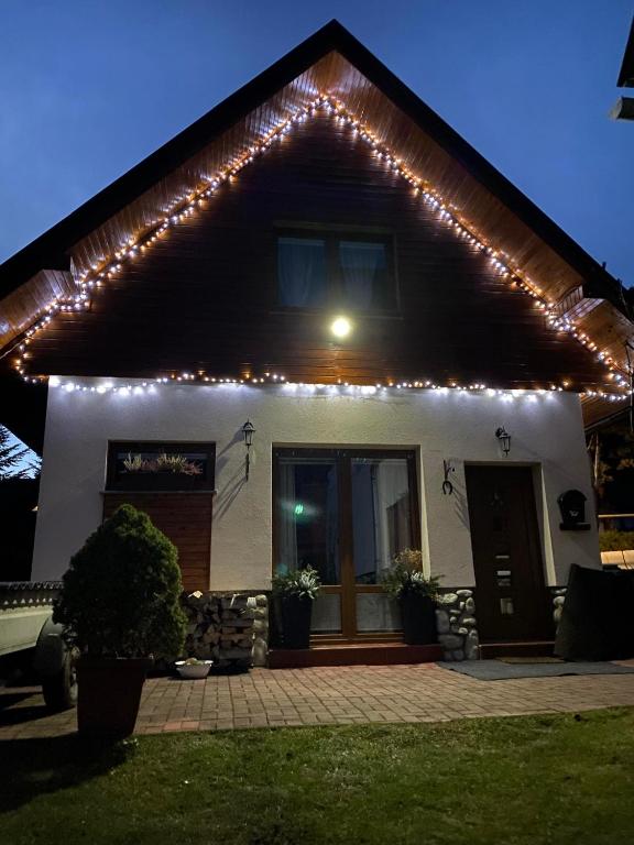 Budova, v ktorej sa apartmán nachádza