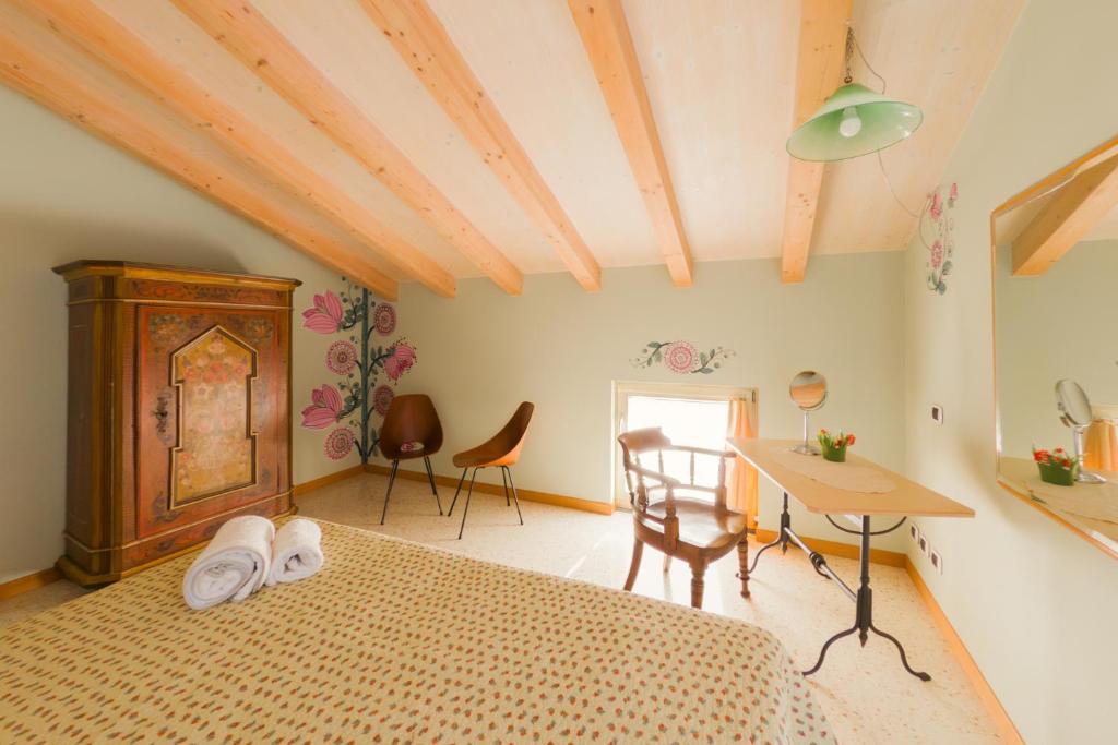 A Casa Di Maria - Twin Room With Shared Toilet