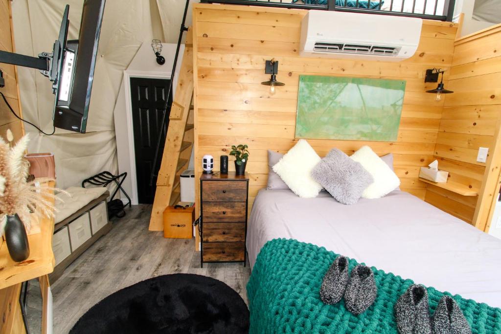 Postel nebo postele na pokoji v ubytování Island Beach Hideaways