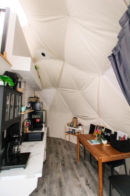 Kuchyň nebo kuchyňský kout v ubytování Island Beach Hideaways