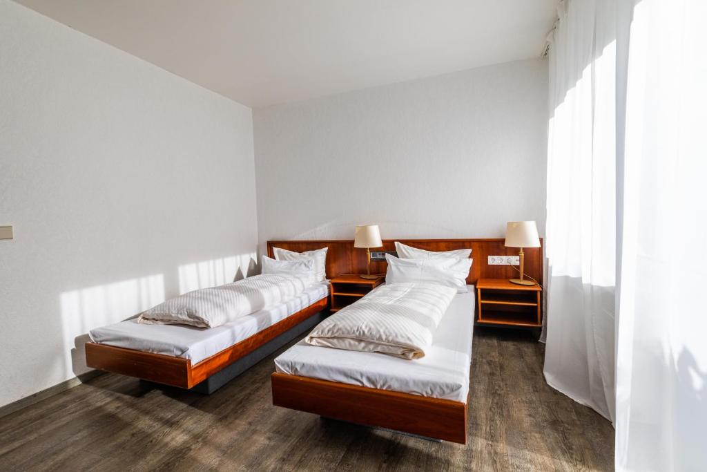 Haus Koinonia - Chambre Lits Jumeaux Avec Balcon