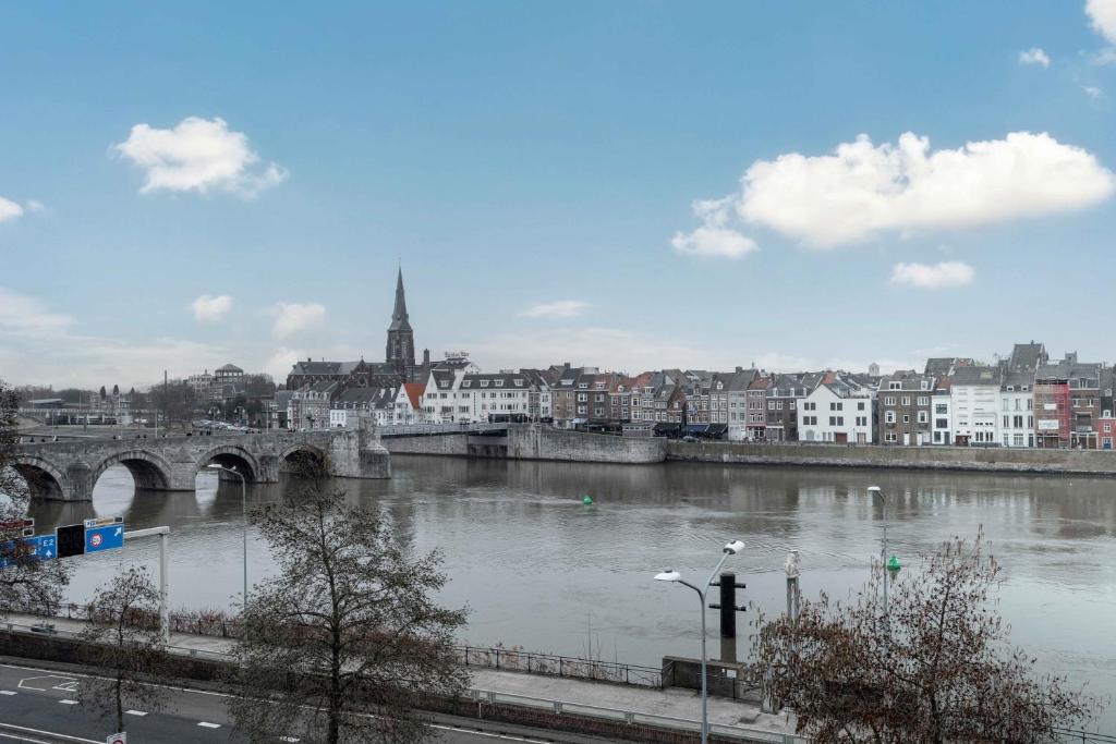 easyHotel Maastricht City Centre - Resim 6