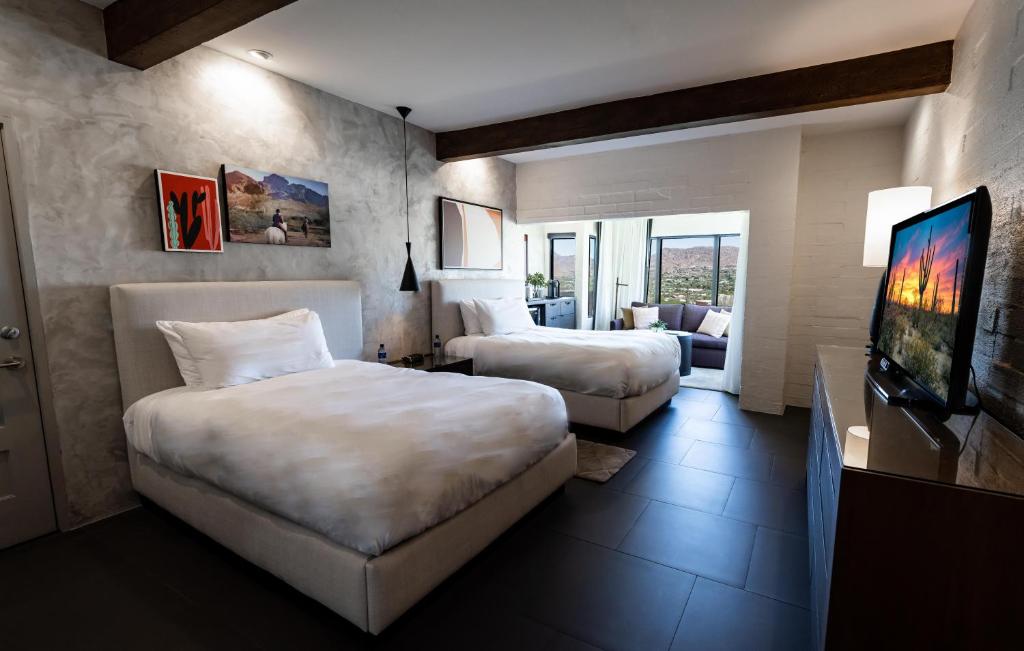 Sanctuary Camelback Mountain, A Gurney's Resort and Spa - 