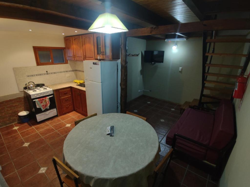 Afbeelding uit fotogalerij van Cabañas Cronos in El Hoyo