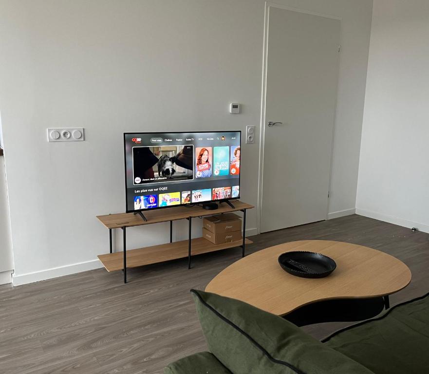 Photo de la galerie de l'établissement The Penthouse, a 4-bedroom Duplex, à Évry-les-Châteaux