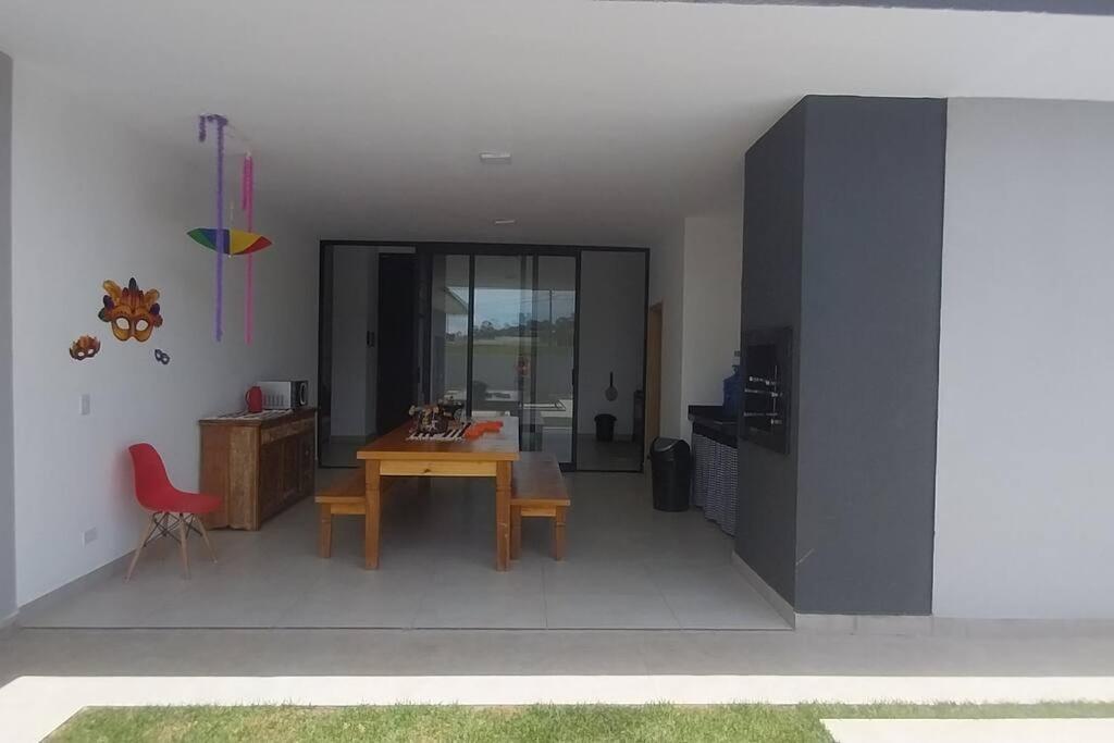 Φωτογραφία από το άλμπουμ του Casa de campo 1h30 de SP Ninho verde 1 σε Porangaba