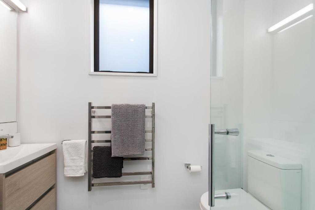 Modern Stylish New 3 Mins CBD - Resim 14