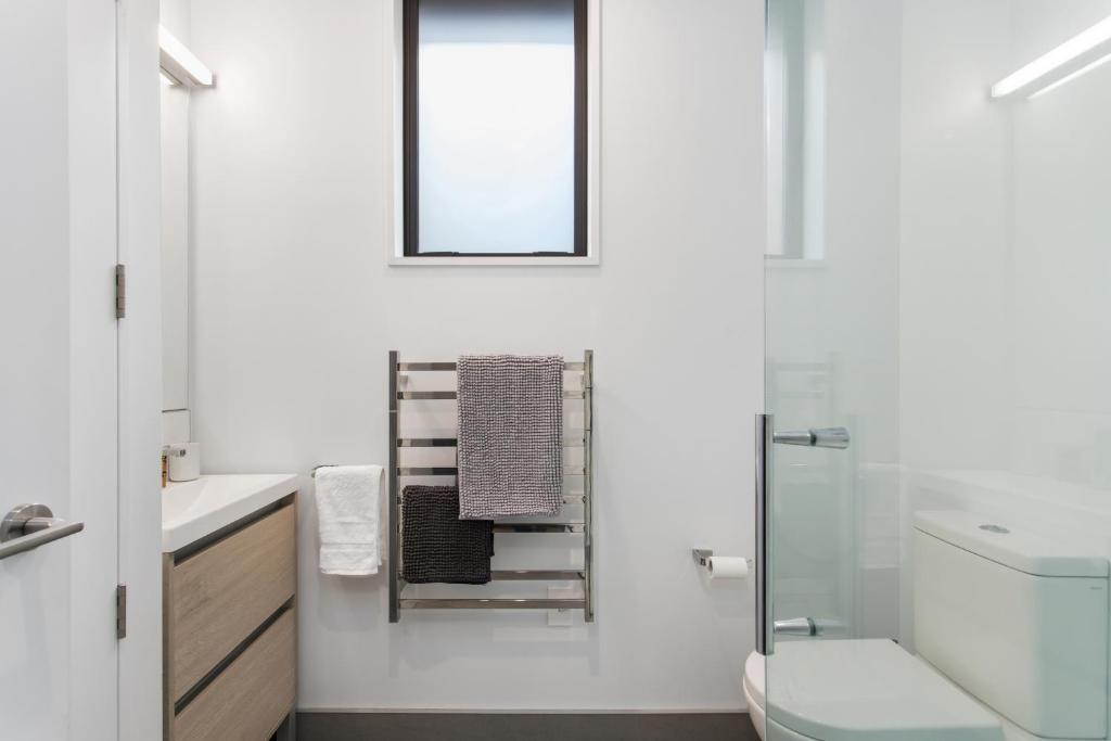 Modern Stylish New 3 Mins CBD - Resim 3