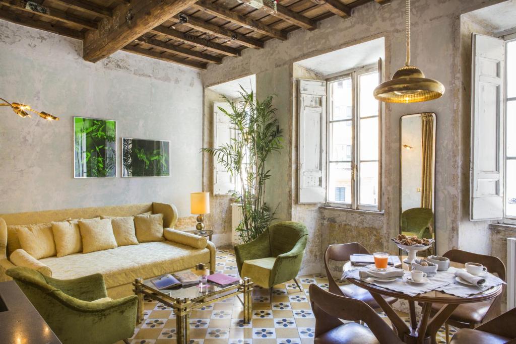 Część wypoczynkowa w obiekcie G-Rough, Rome, a Member of Design Hotels