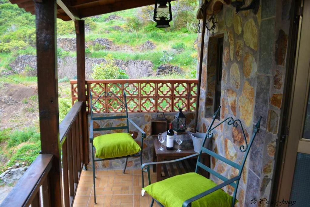 Balkón alebo terasa v ubytovaní Cosy Chalet with Terrace in Hermigua - Ideal for Couples
