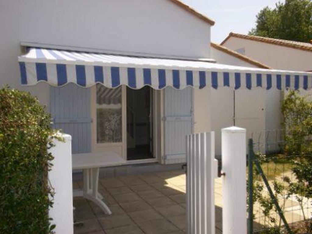 Photo de la galerie de l'établissement Maisonnette avec parking à La Faute Sur Mer - FR-1-194-20, à La Faute-sur-Mer