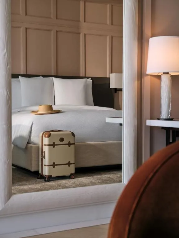 Sunrise Room