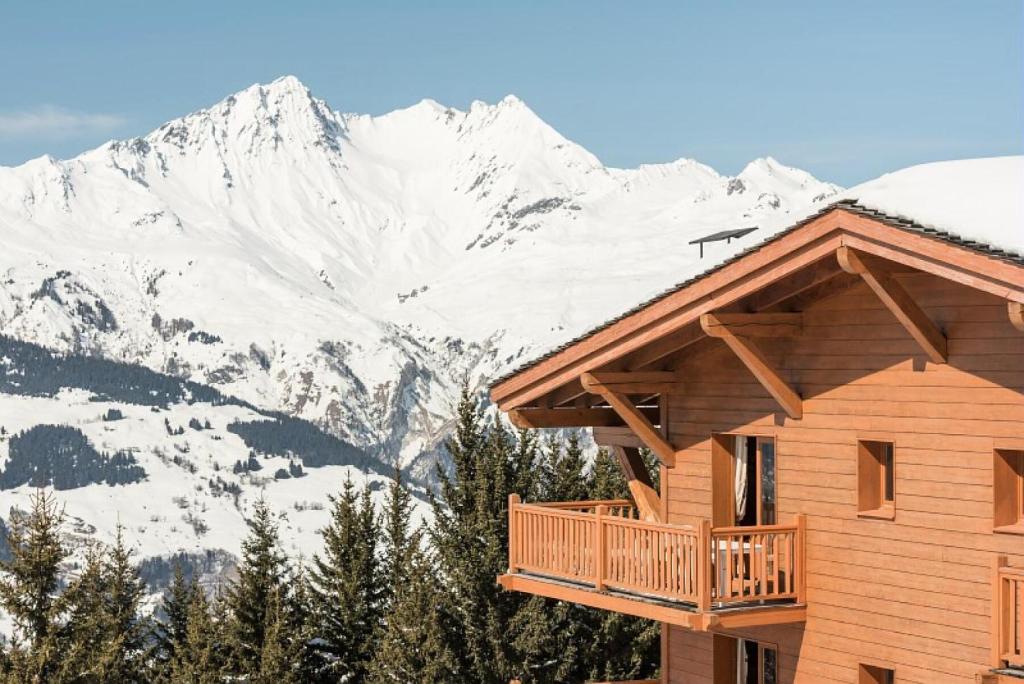 Výhľad na hory alebo výhľad na hory priamo z apartmánu