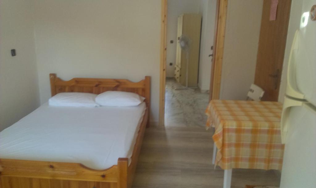 Postel nebo postele na pokoji v ubytování Virginia's Rooms