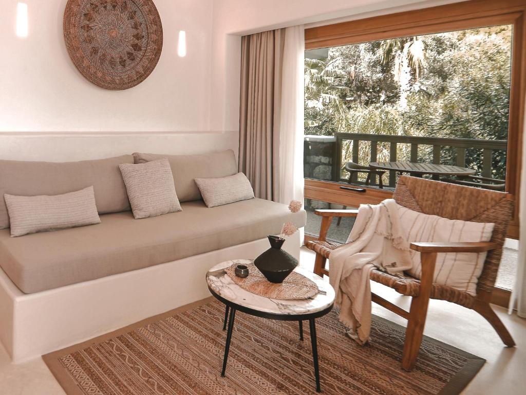 Perios Beach House - Adults Only - 