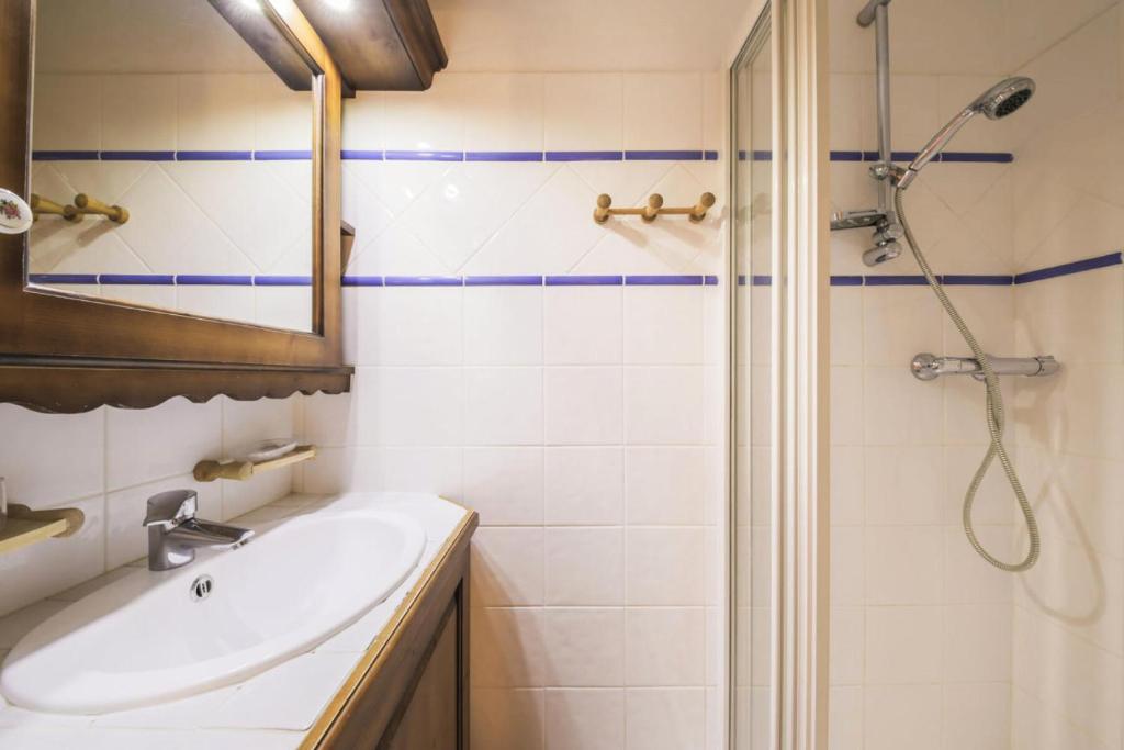 Kúpeľňa v ubytovaní Résidence Le Roselend - maeva Home - Appartement 3 Pièces 6 Personnes - Sélection MAE-2977